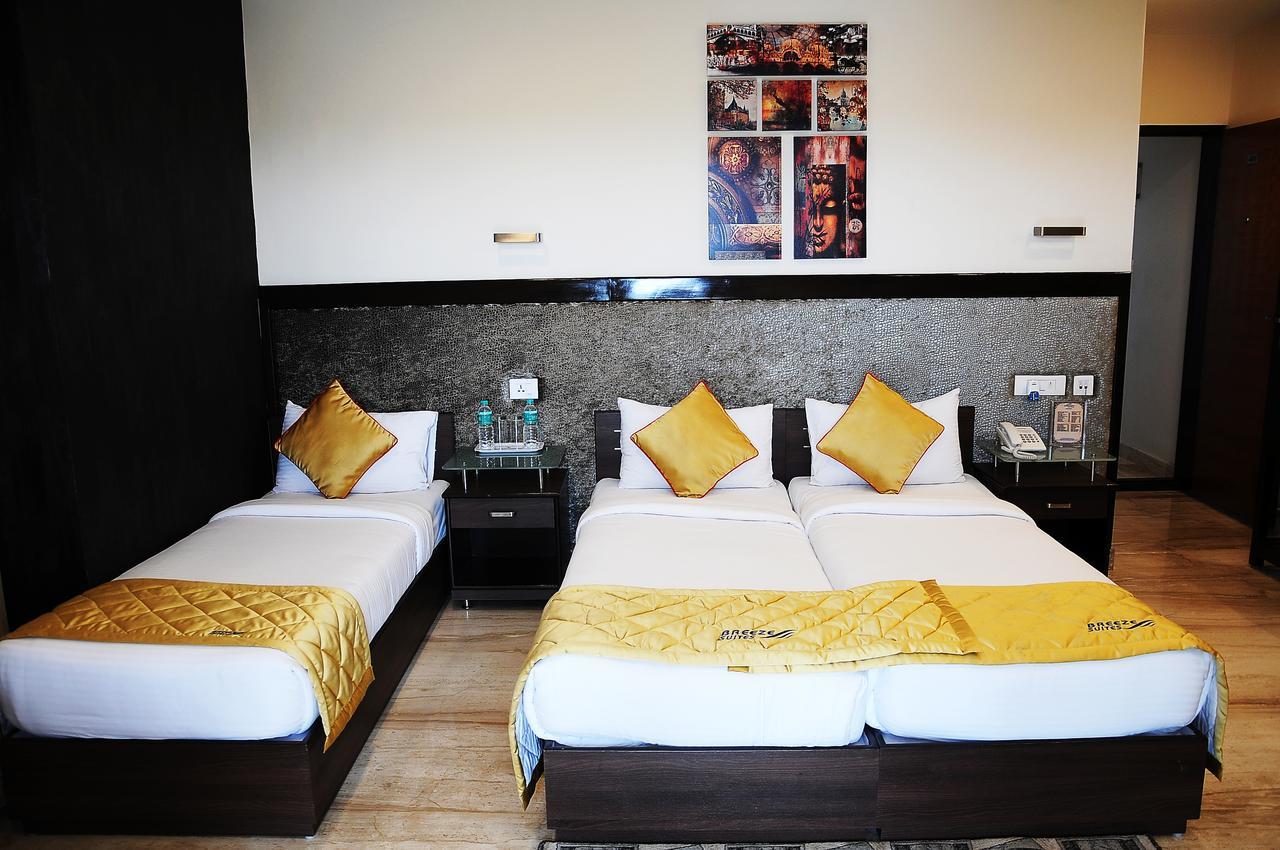 D Breeze Suites Devanahalli Exterior photo