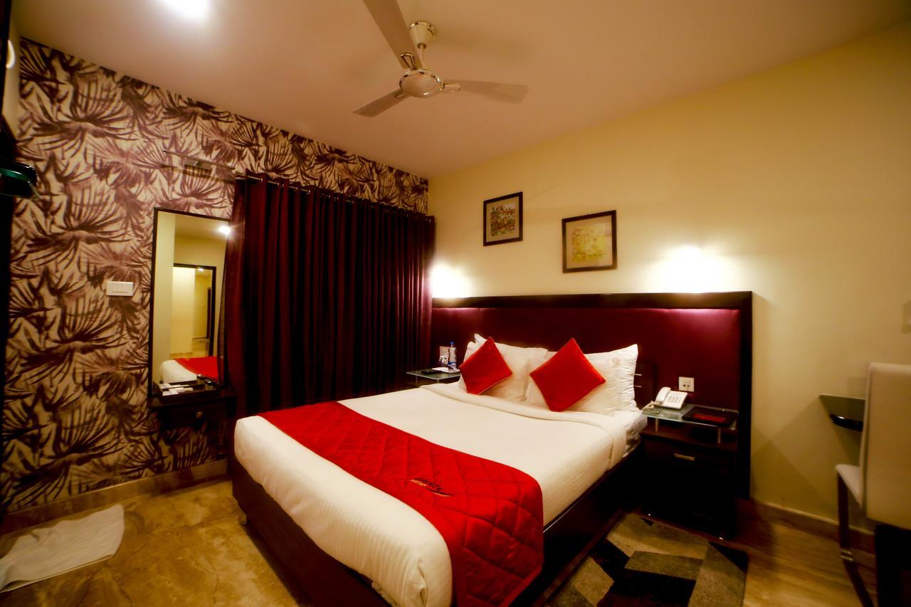 D Breeze Suites Devanahalli Exterior photo