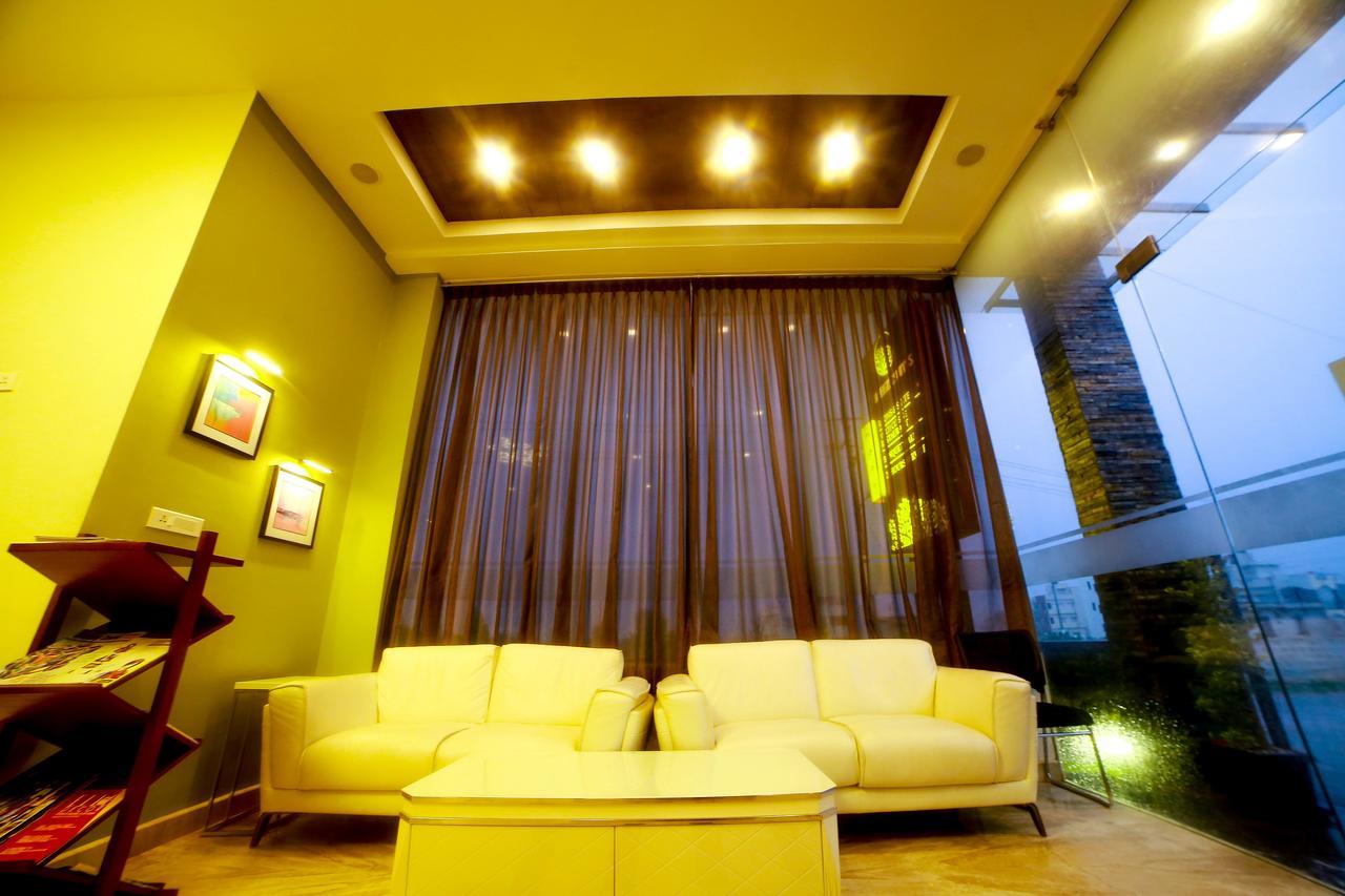 D Breeze Suites Devanahalli Exterior photo
